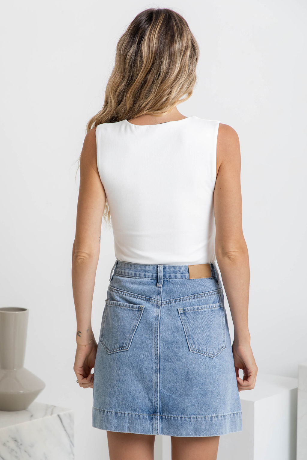 BARE ESSENCE TANK